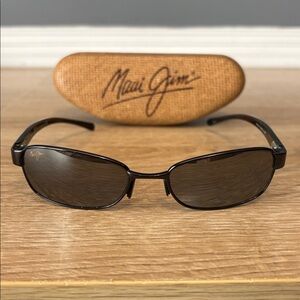 Maui Jim Men's Black Frame Sunglasses MJ-101-02 55 17 135 with Case